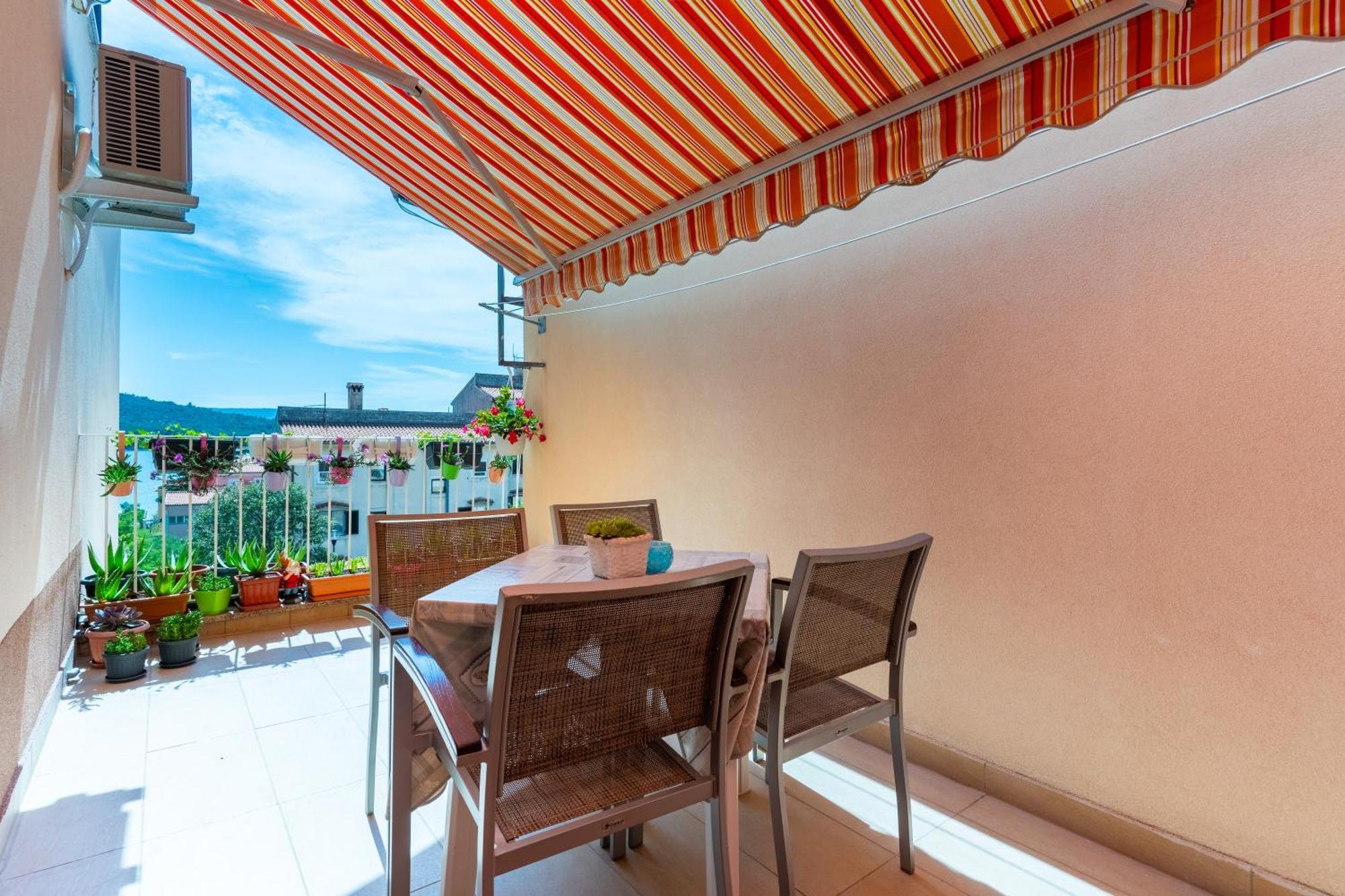 Apartman Laura Црес Экстерьер фото